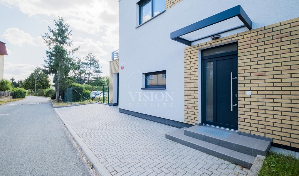 Prodej domu 177 m² s pozemkem 270 m², Plzeň – náhled fotky 60