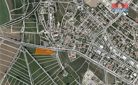 Prodej louky 1 392 m², Chrudim