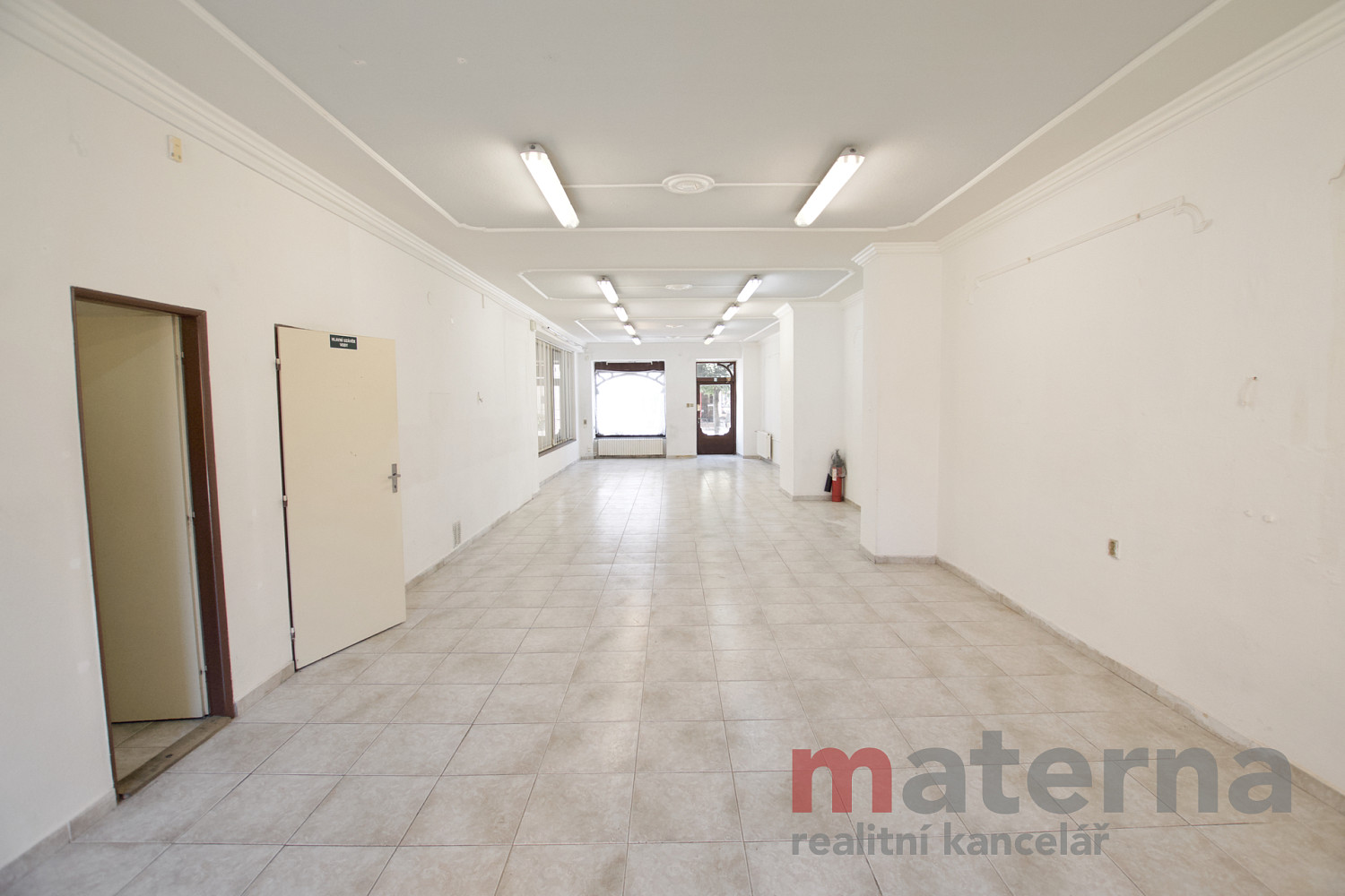 Pronájem obchodních prostor 114 m² – fotografie 4