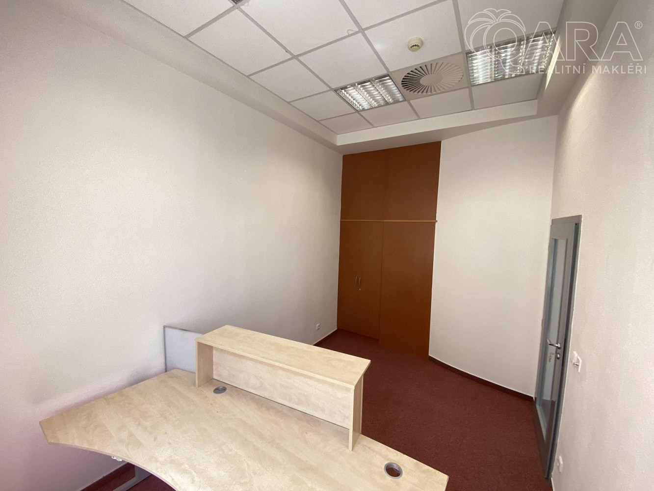 Pronájem kanceláře 111 m² – fotografie 5