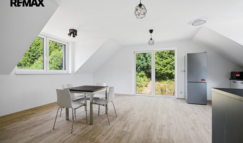 Prodej domu 152 m² s pozemkem 642 m², Dolní Dobrouč – náhled fotky 6