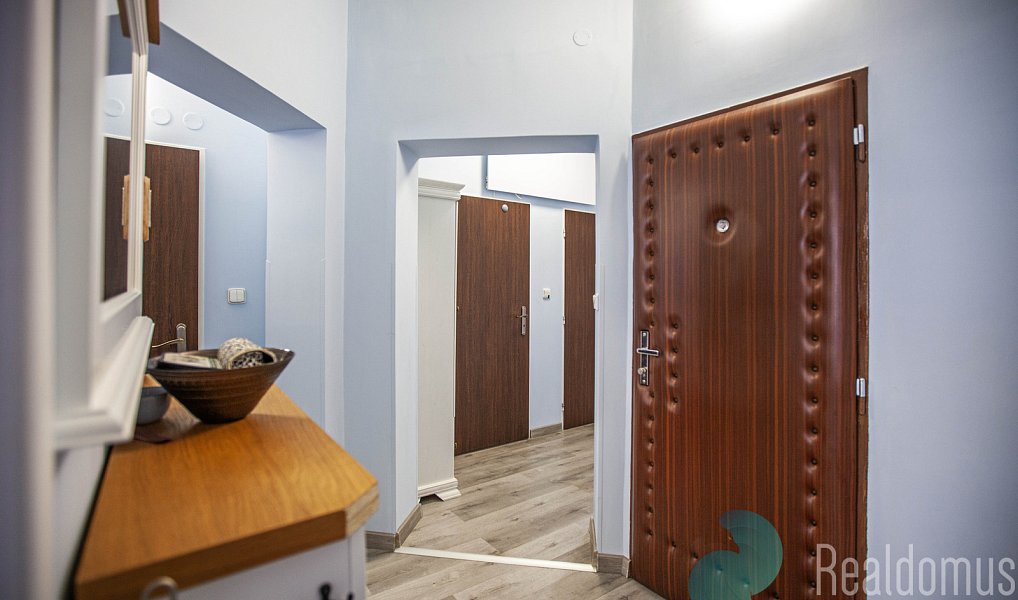 Prodej bytu 2+1 75 m², Karlovy Vary – náhled fotky 11