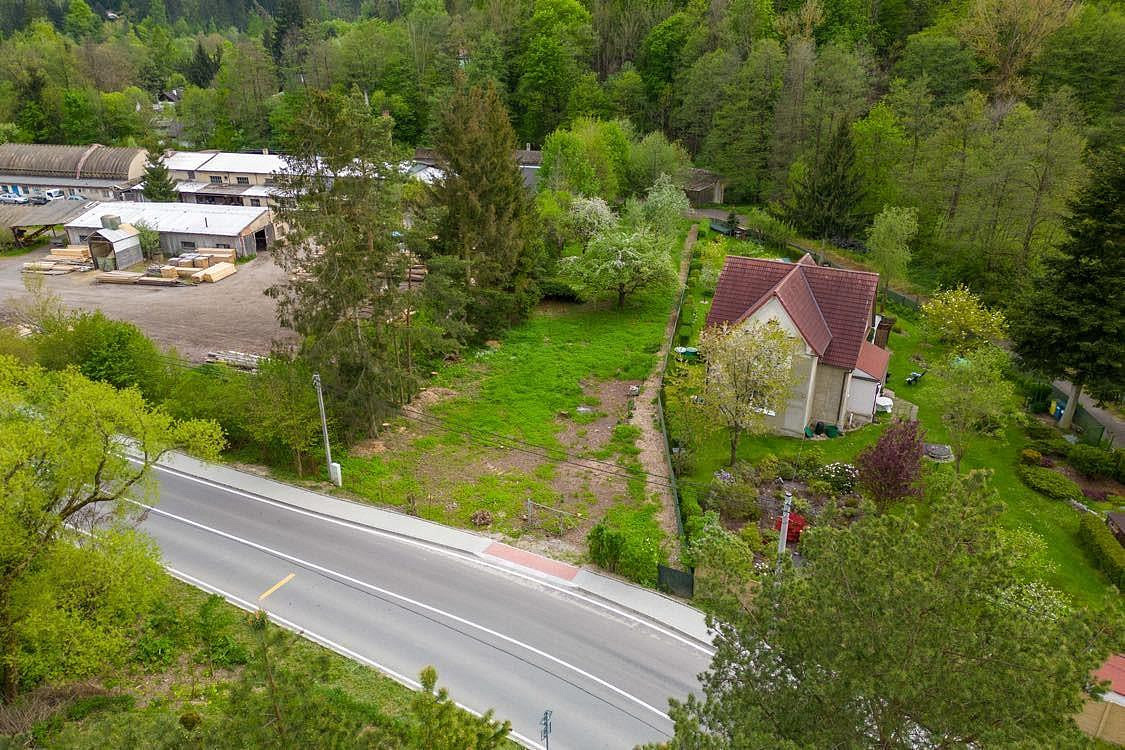 Prodej stavebního pozemku 1 583 m² – fotografie 2