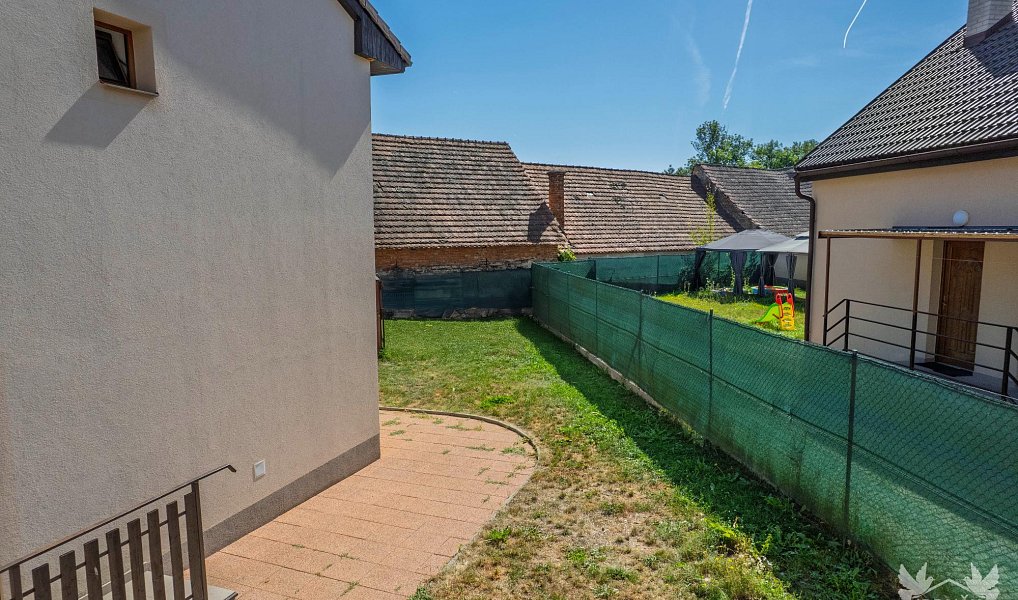 Prodej domu 192 m² s pozemkem 289 m², Mutěnice – náhled fotky 28