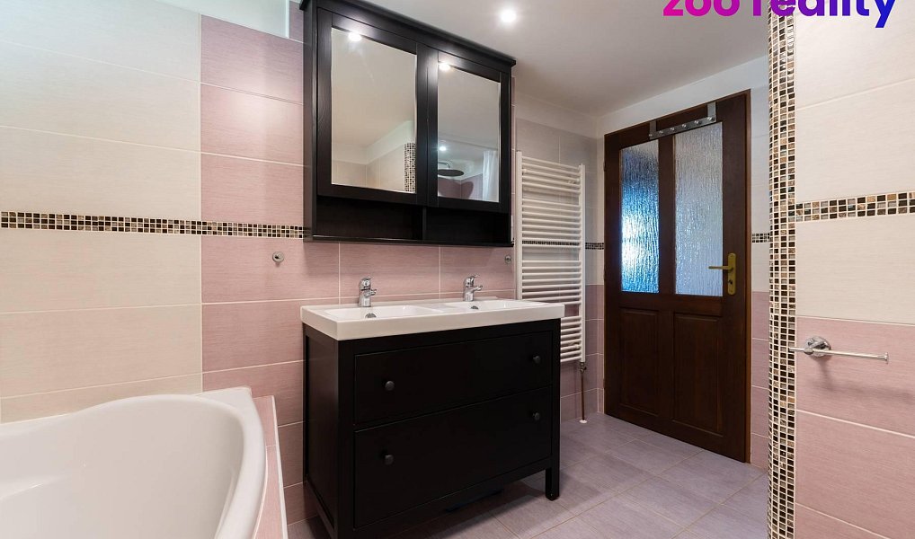 Prodej domu 180 m² s pozemkem 2 284 m², Perštejn – náhled fotky 5