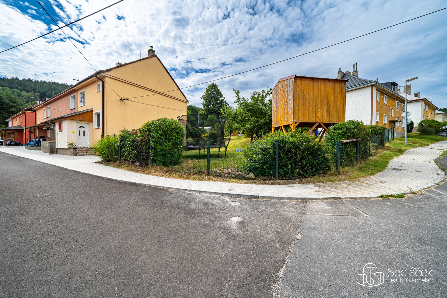 Prodej domu 100 m² s pozemkem 567 m² — photo 2