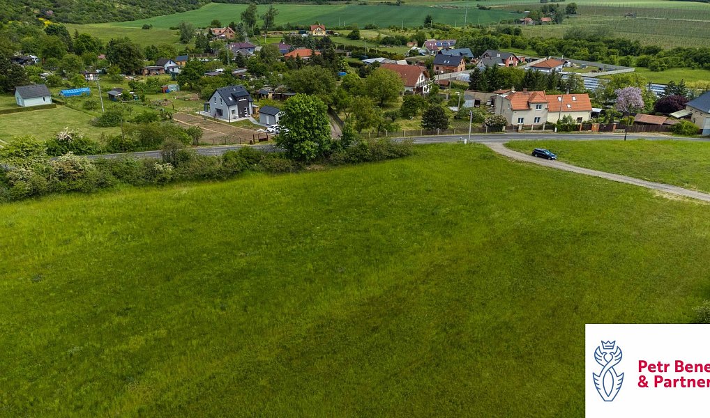 Prodej stavebního pozemku 6 565 m², Žatec – náhled fotky 2