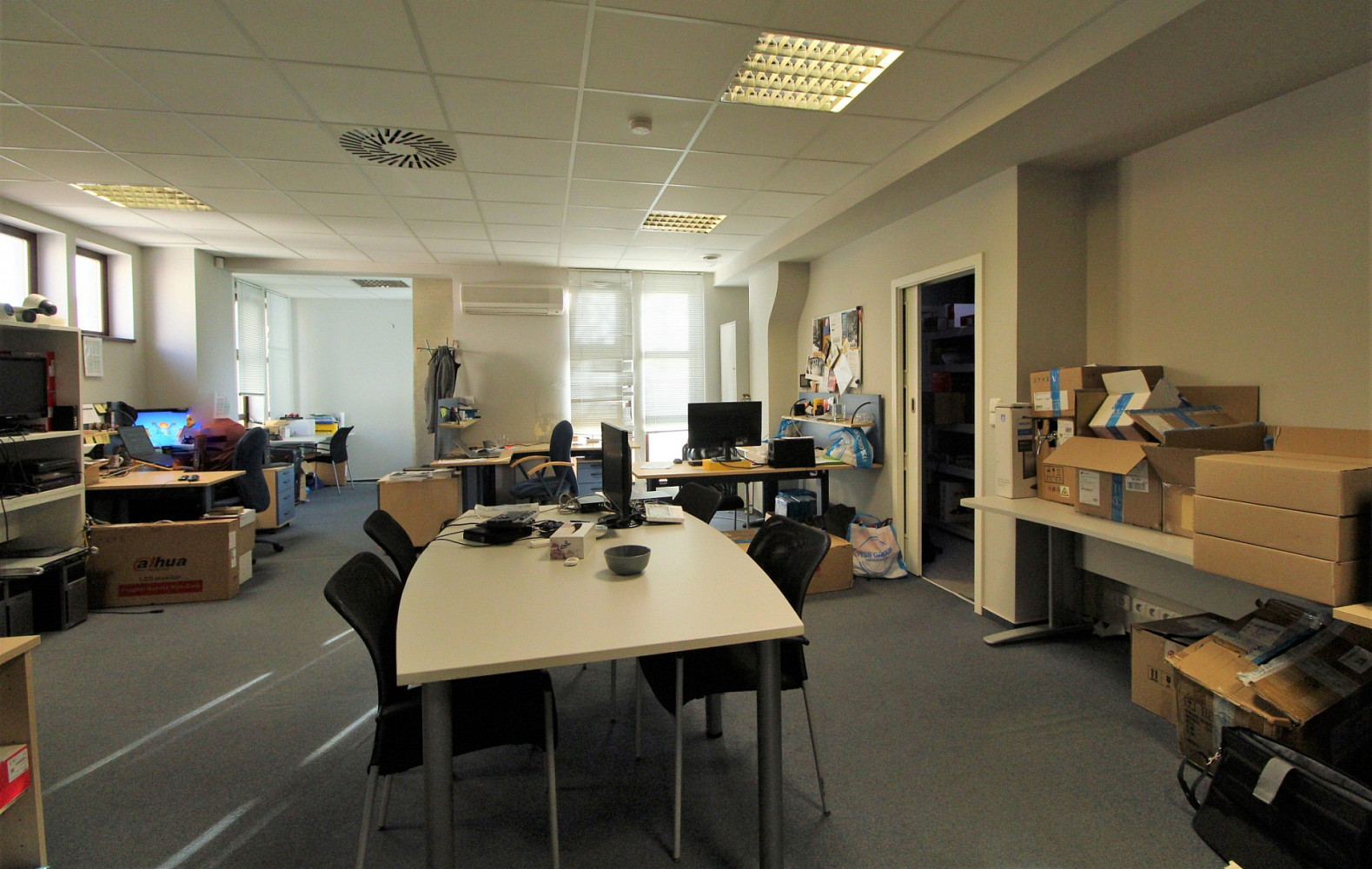 Pronájem obchodních prostor 165 m² — photo 5