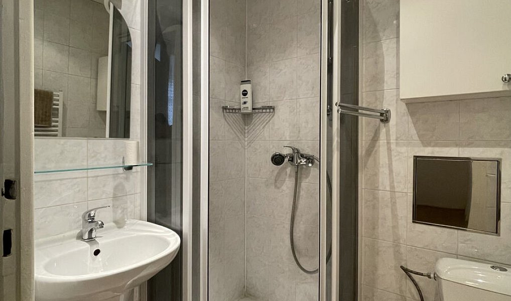 Pronájem bytu 1+1 62 m², Praha – náhled fotky 11