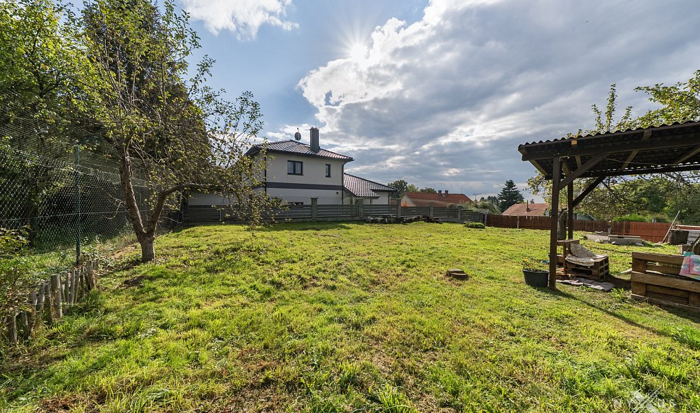 Prodej domu 343 m² s pozemkem 1 145 m², Struhařov – náhled fotky 15