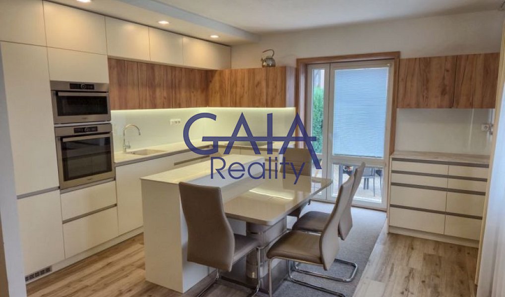 Prodej domu 222 m² s pozemkem 631 m², Chotěboř – náhled fotky 4