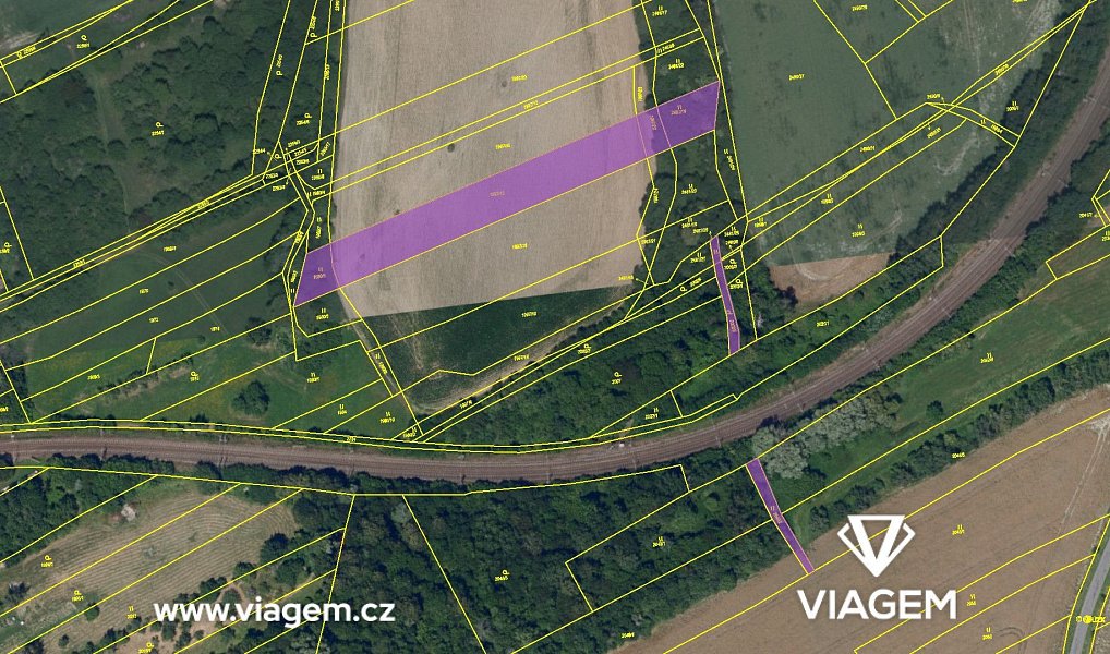 Prodej pole 2 256 m², Golčův Jeníkov – náhled fotky 4