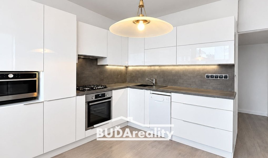 Prodej bytu 2+1 56 m², Zlín – náhled fotky 2