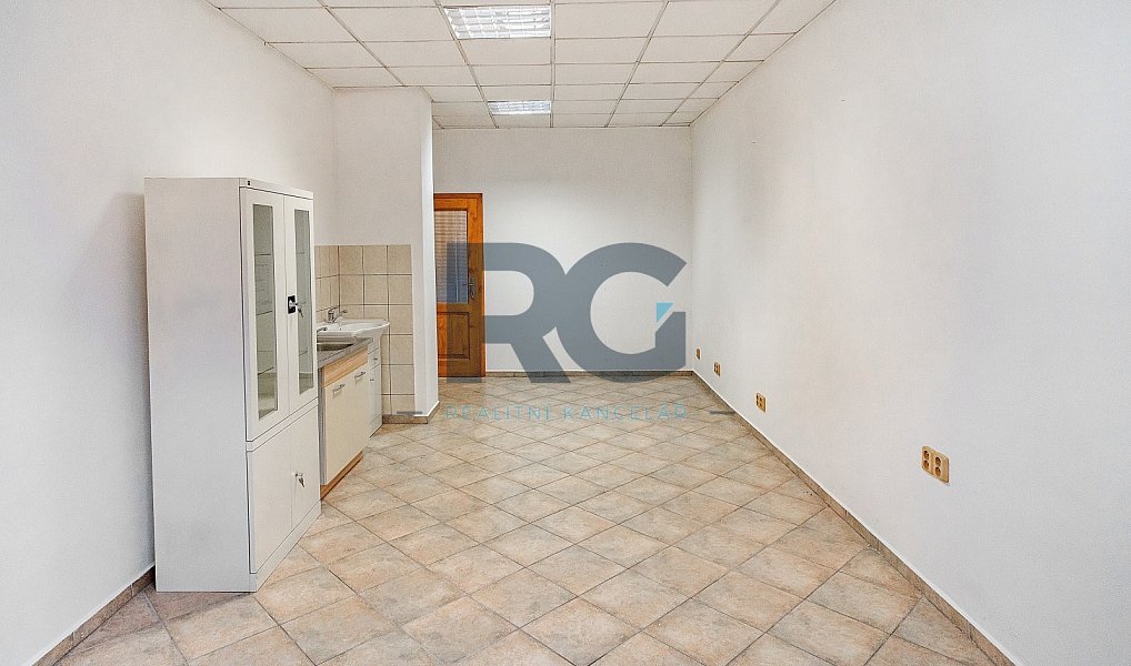 Prodej nájemního domu, činžáku 568 m², Písek – náhled fotky 14