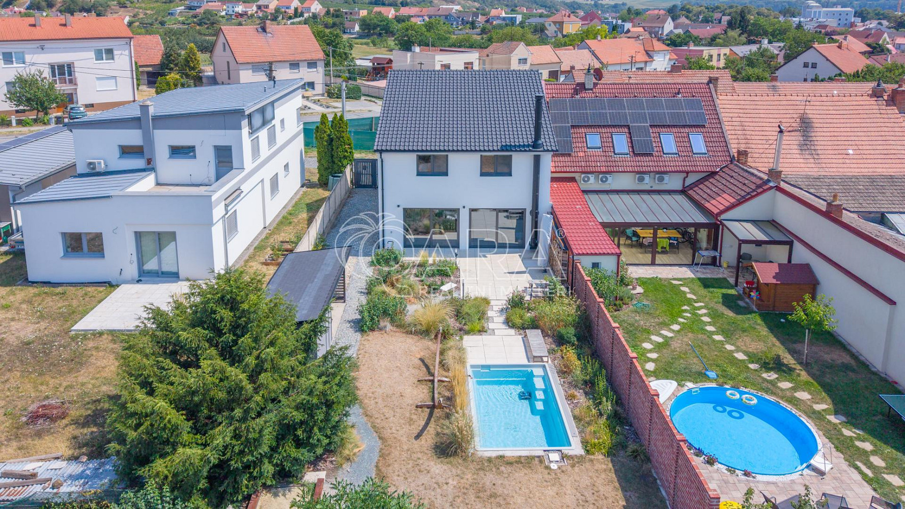 Prodej domu 167 m² s pozemkem 1 729 m²