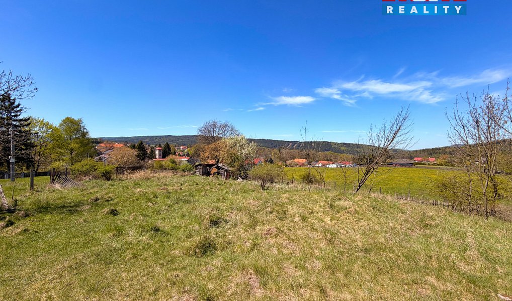 Prodej stavebního pozemku 2 827 m², Hluboš – náhled fotky 4