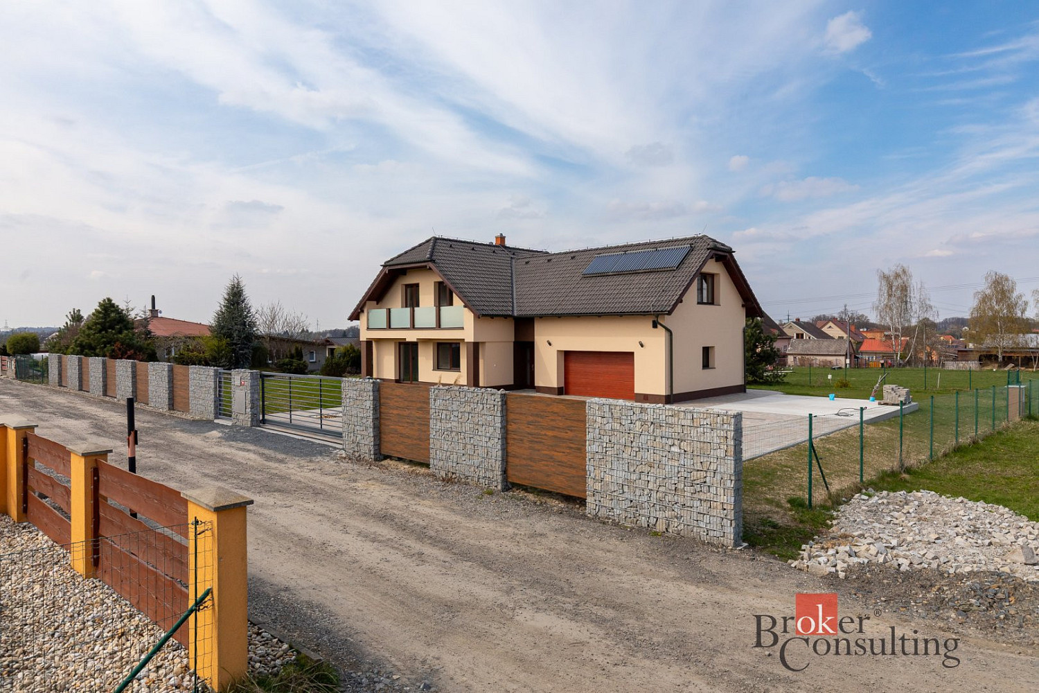 Prodej domu 295 m² s pozemkem 2 107 m² – fotografie 3