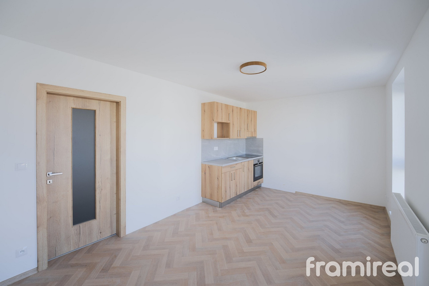 Pronájem bytu 1+kk 30 m² – fotografie 2