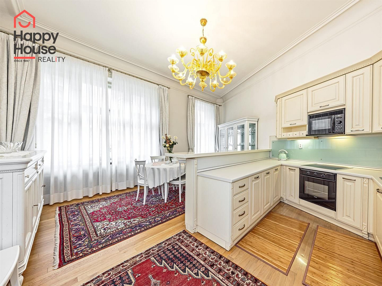 Pronájem bytu 4+kk 123 m² – fotografie 5