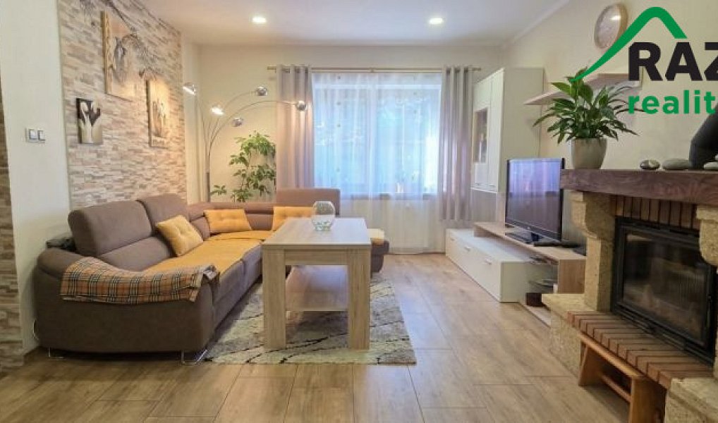 Prodej domu 165 m² s pozemkem 932 m², Tachov – náhled fotky 3