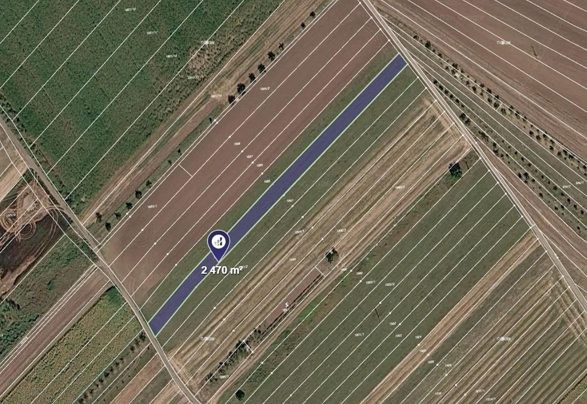Prodej pole 2 470 m²