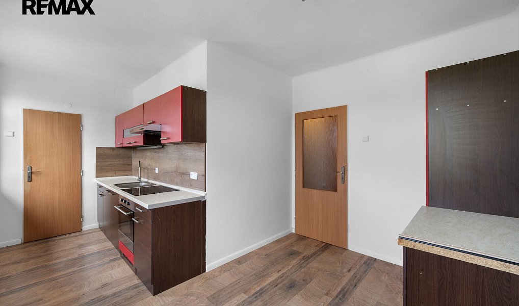 Prodej bytu 2+1 60 m², Milenov – náhled fotky 17
