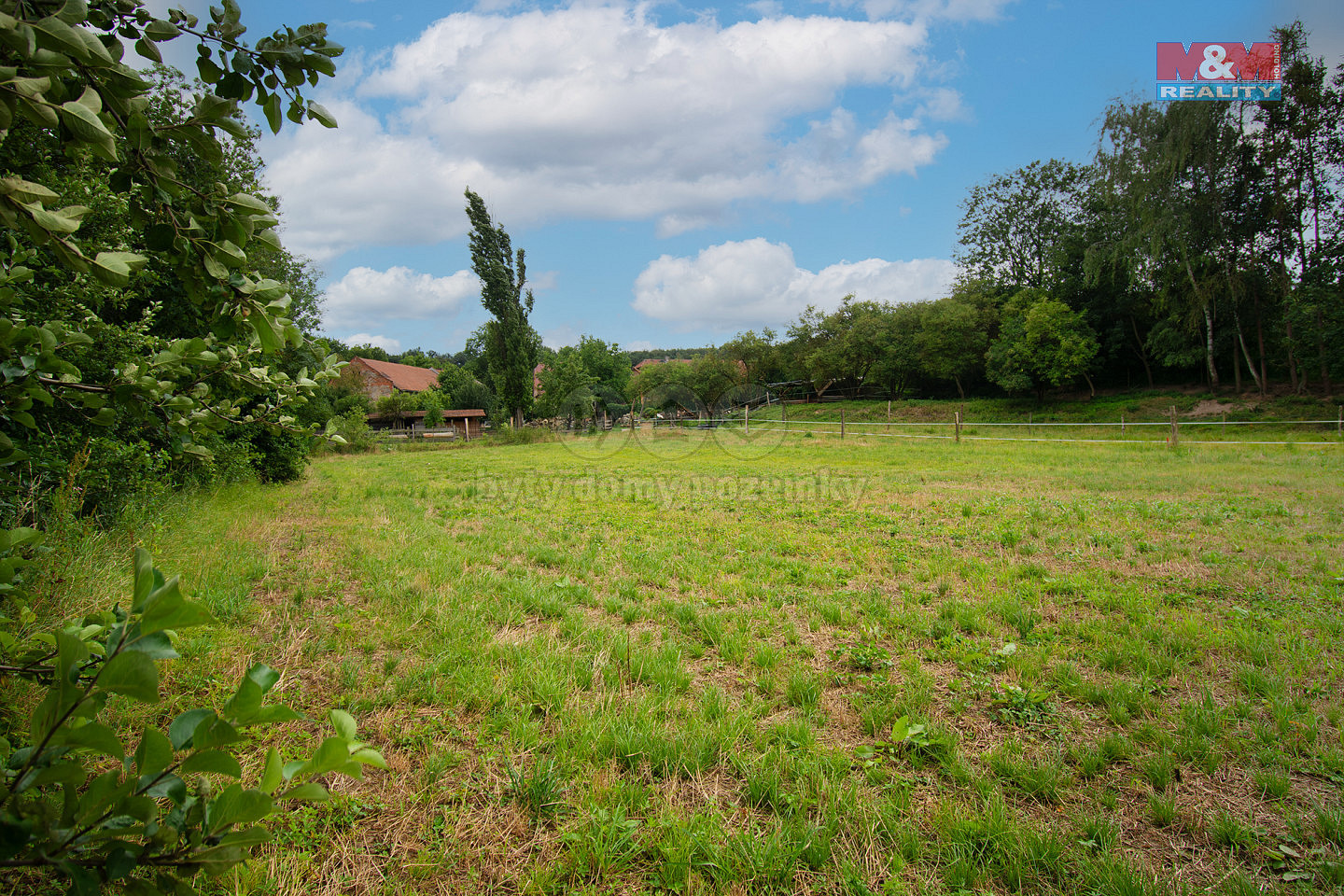 Prodej stavebního pozemku 1 000 m² — photo 4