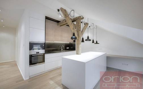 Pronájem bytu 3+kk 112 m², náměstí Jiřího z Poděbrad, Praha 3 - Vinohrady