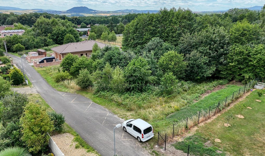 Prodej stavebního pozemku 1 902 m², Krupka – náhled fotky 5