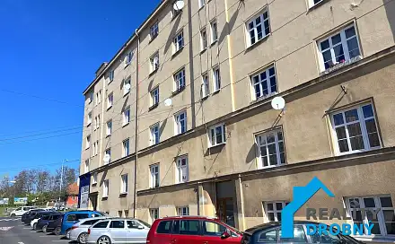 Prodej bytu 3+1 76 m², 14. října, Teplice - Trnovany