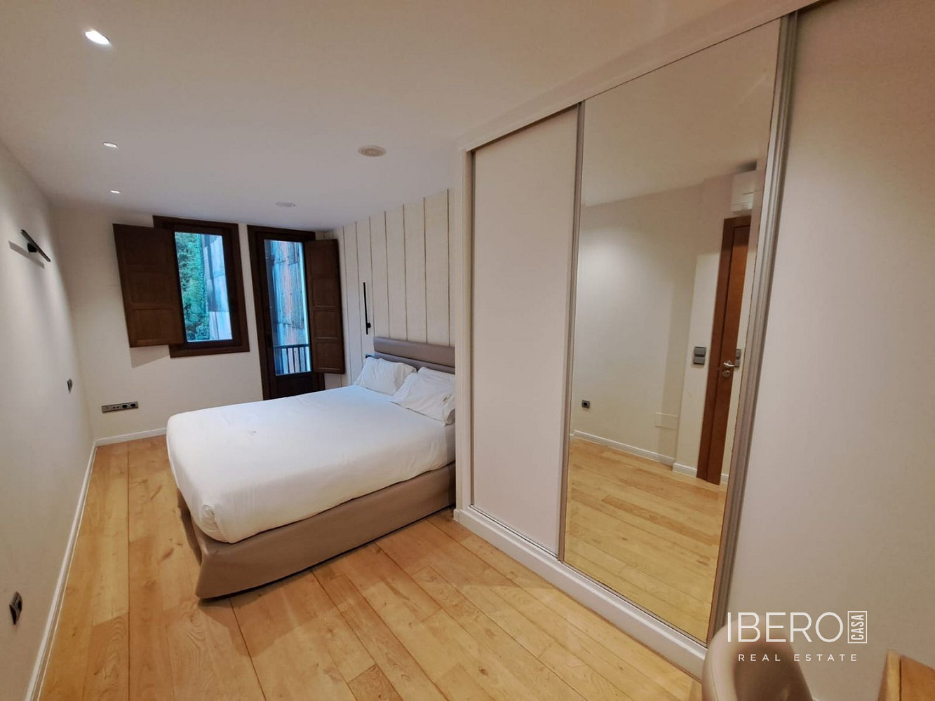 Piso 4+kk – Santiago de Compostela, O Ensanche - Más