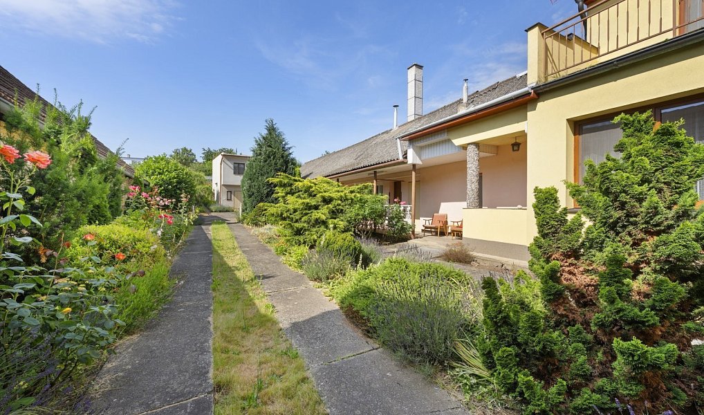 Prodej domu 260 m² s pozemkem 1 224 m², Polešovice – náhled fotky 22