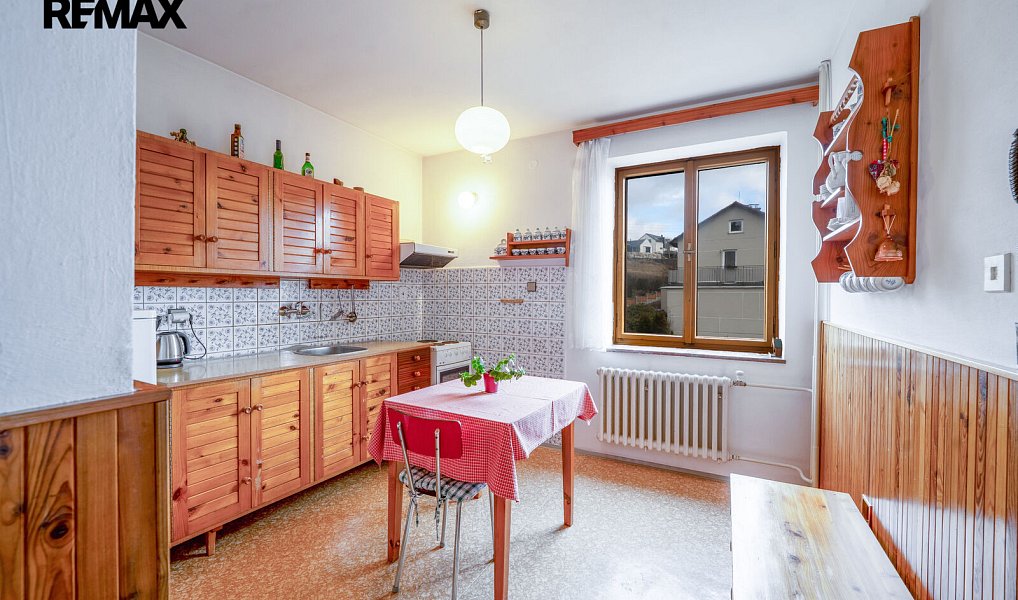 Prodej domu 210 m² s pozemkem 142 m², Vimperk – náhled fotky 6
