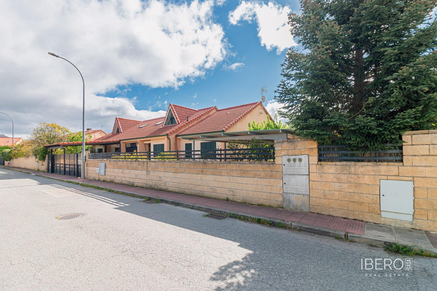 Prodej domu 200 m² s pozemkem 622 m² — photo 4