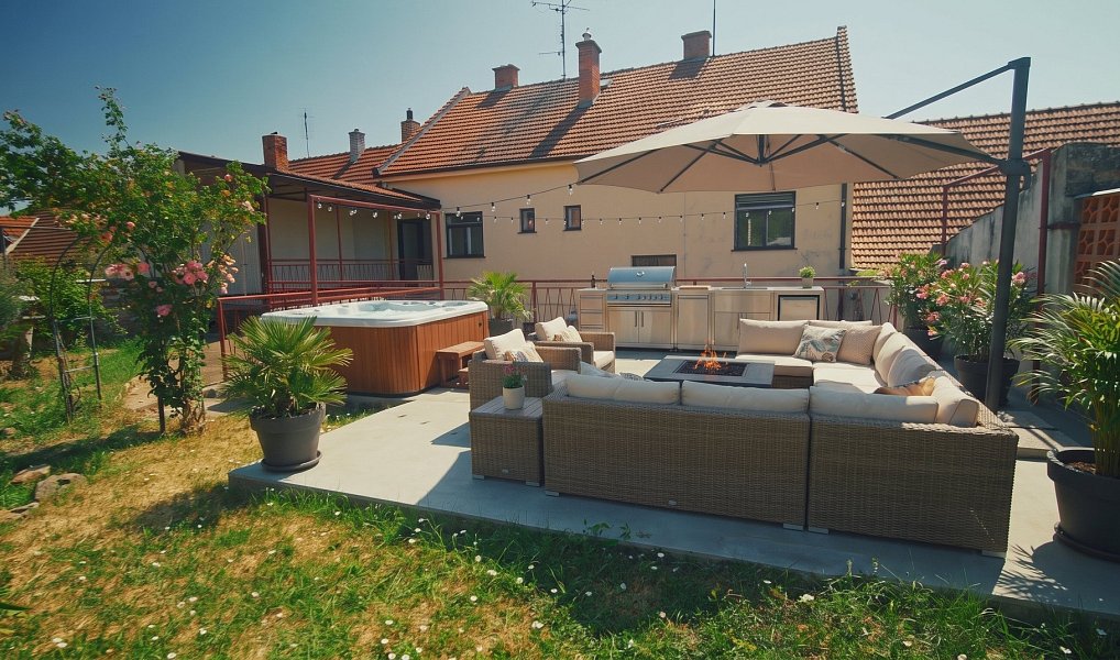 Prodej domu 238 m² s pozemkem 699 m², Ořechov – náhled fotky 2