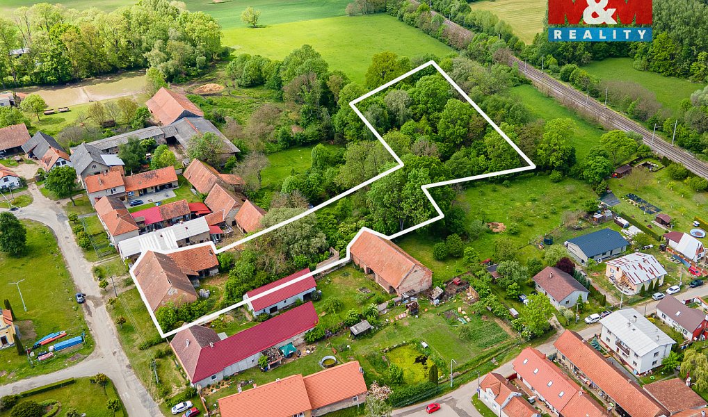 Prodej domu 330 m² s pozemkem 43 267 m², Moravany – náhled fotky 28