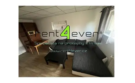 Pronájem bytu 1+1 38 m²