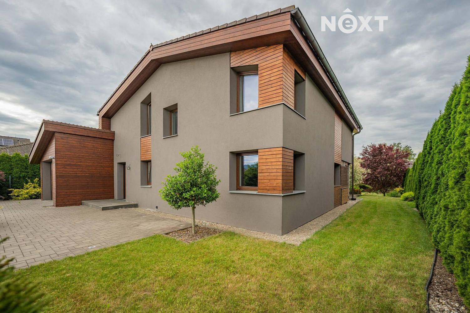Prodej domu 176 m² s pozemkem 1 014 m²