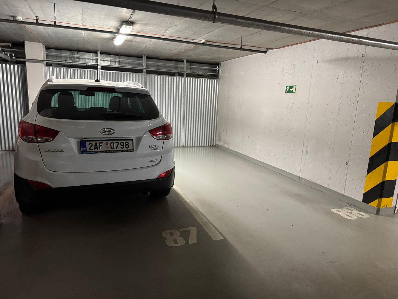 Prodej parkovacího stání praha 5, stodůlky — photo 4
