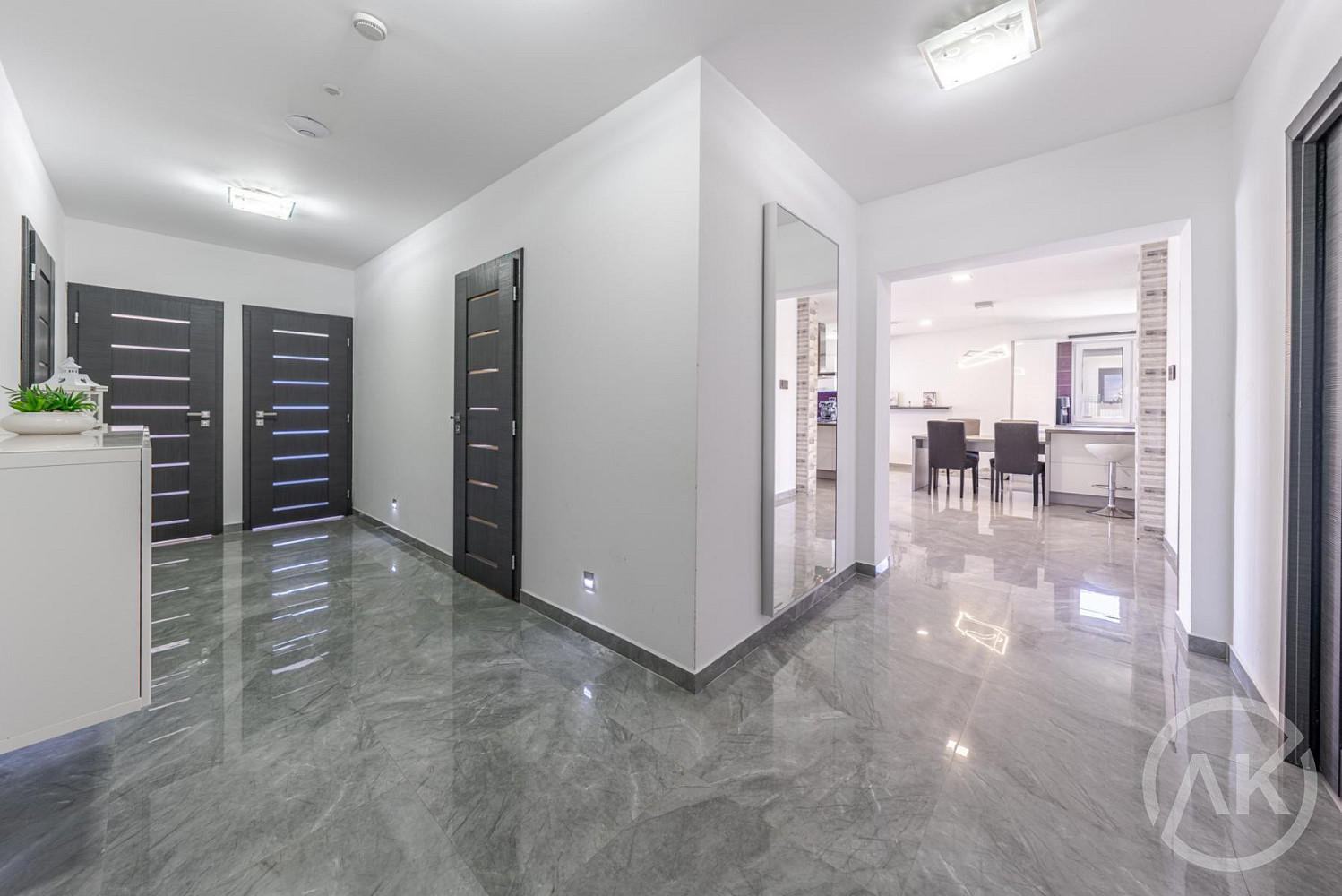 Prodej domu 163 m² s pozemkem 672 m² – fotografie 5
