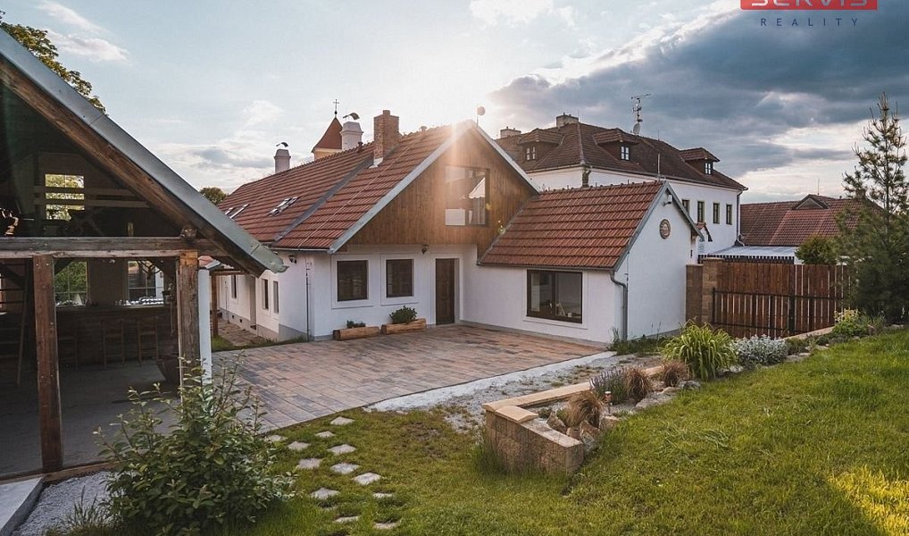 Pronájem chaty/chalupy 247 m² s pozemkem 1 065 m², Mojné – náhled fotky 2