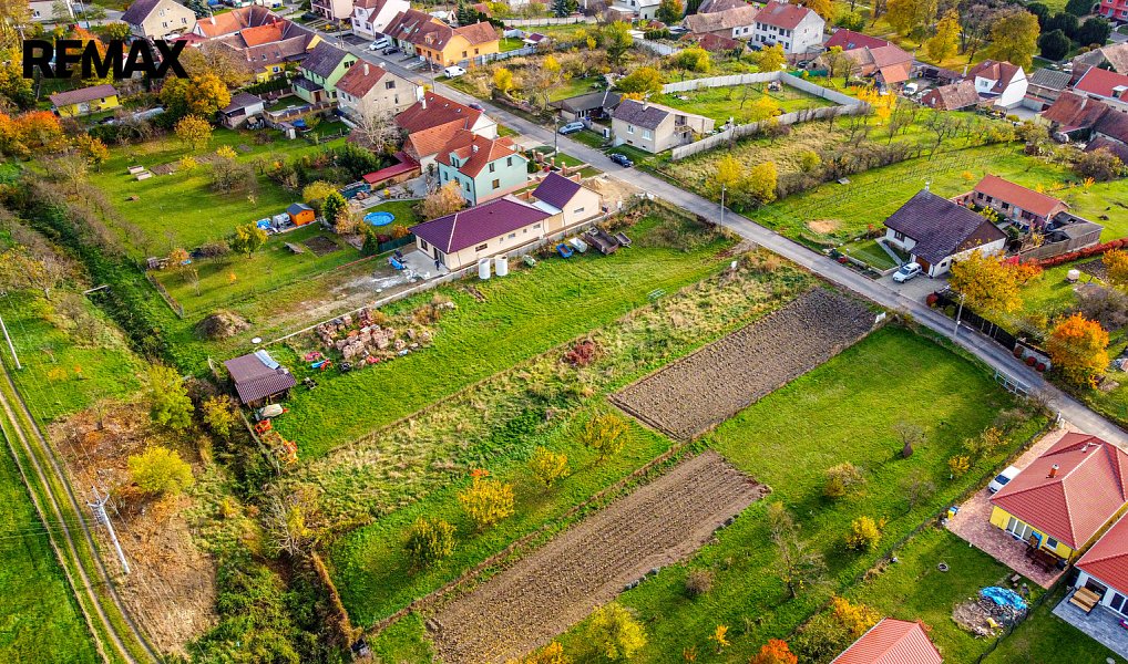 Prodej stavebního pozemku 854 m², Bavory – náhled fotky 9