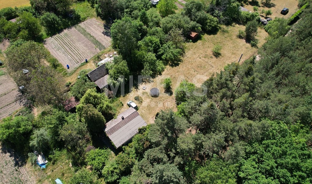 Pronájem zahrady 620 m², Kostelec nad Labem – náhled fotky 5