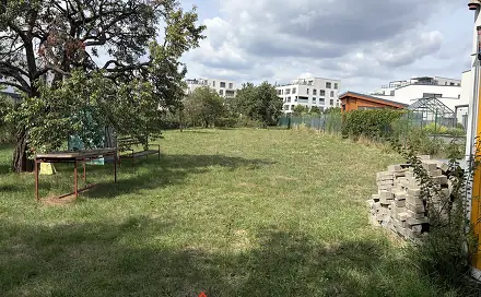 Pronájem pozemku Brno-Sadová, v blízkosti Kociánky 848m2, Brno - Sadová