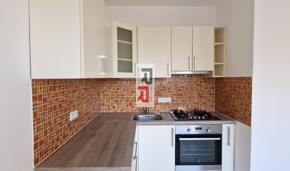Pronájem bytu 1+1 37 m², Olomouc – náhled fotky 3