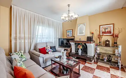 Prodej domu 1 191 m² s pozemkem 989 m², Valdemorillo, Španělsko