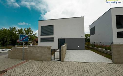 Prodej domu 152 m² s pozemkem 430 m², U svodnice, Praha 10 - Královice