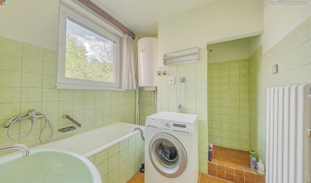 Prodej domu 246 m² s pozemkem 990 m², Sedlčany – náhled fotky 20