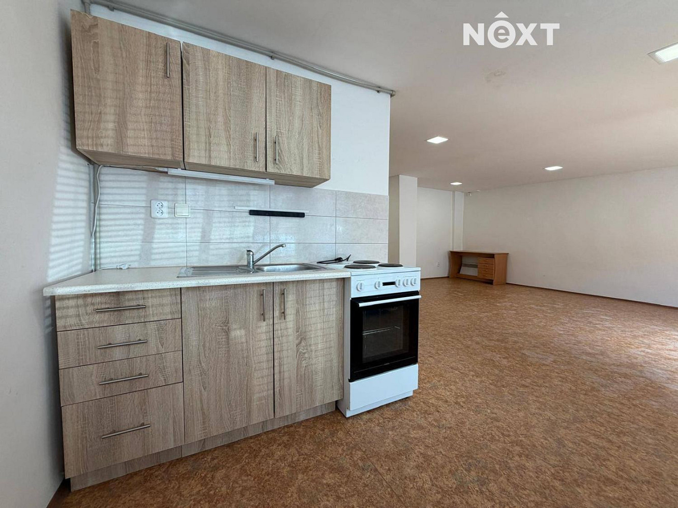 Pronájem bytu 1+kk 55 m² — photo 2