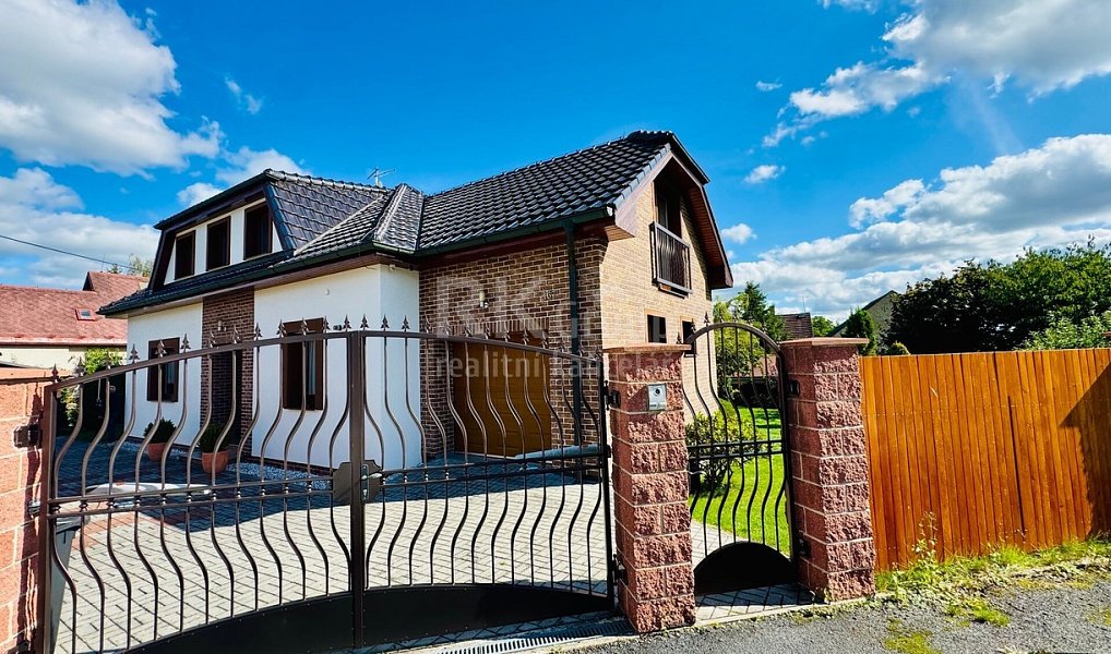 Prodej domu 213 m² s pozemkem 682 m², Velká Hleďsebe – náhled fotky 30